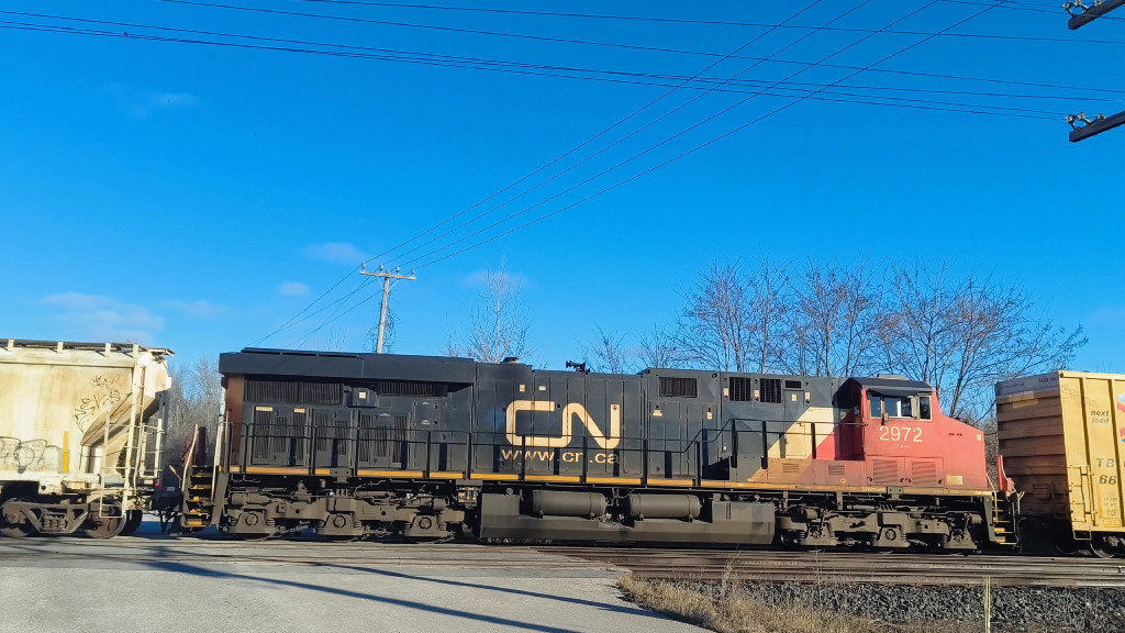 CN 2972